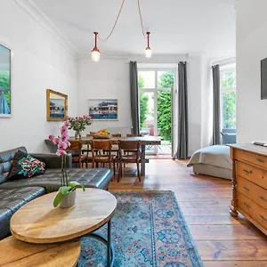 Appartement Boediker Loft, 3 Bedroom App With 2 Bath In Friedrichshain Up To 9