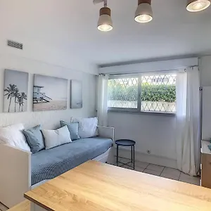 https://golfe-juan-studio-dans-rsidence-avec-piscine.fr-provencehotel.com