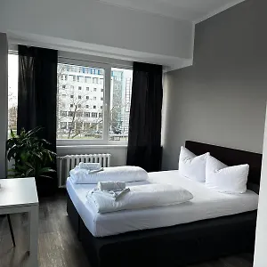 Hotel Ootel.com, Berlim